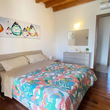 מנרבה דל גארדה The Flowers - Apartments With Private Garden In Residence With Pool מראה חיצוני תמונה