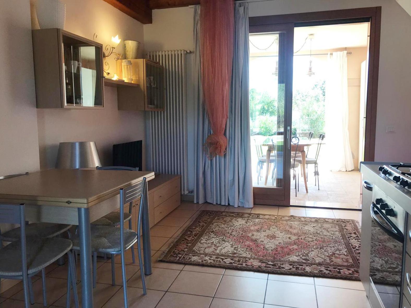 מנרבה דל גארדה The Flowers - Apartments With Private Garden In Residence With Pool מראה חיצוני תמונה